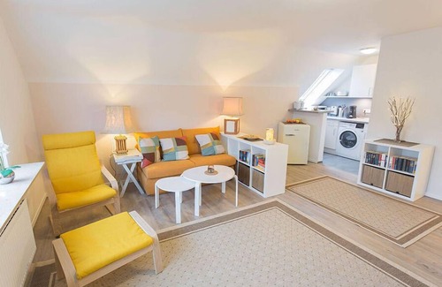 Varel House | Unter den Eichen Comfortable holiday residence