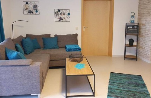 Gemarkung Tieringen Apartment | Untere Ferienwohnung, 70qm, Terrasse, 1 Schlafzimmer, max. 3 Personen
