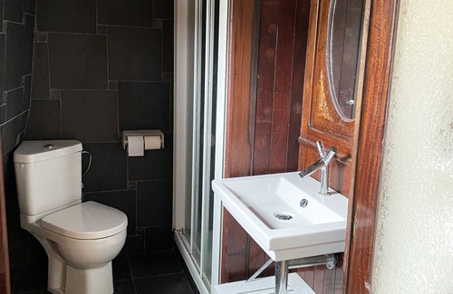Republique–Point-du-Jour House | Unusual accommodation with 1930s charm