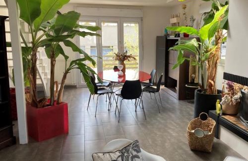 Saint-Brieuc House | Unusual duplex with garden