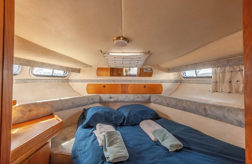 Le Havre Boat Rental | Unusual night on a boat