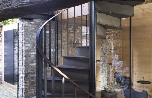 Jekerkwartier Apartment | Unusual stay in the Jeker House, city center