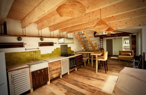 Sene House | Unusual studio-loft with garden, terrace, close to beaches and coastal paths