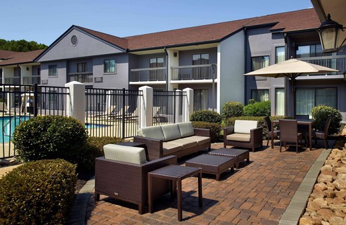 Norcross House | Unwind and Recharge! Free Parking, Pet-friendly Property, Free Onsite Pool