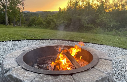 Sparta House | Unwind and relax at this luxurious mountain retreat. Beautiful Views!