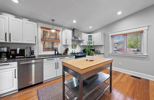 German Village House | Unwind and relax in this picturesque German Village hideaway.