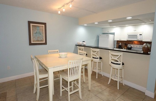 Whitney Beach Condo | Unwind by the Waves – Beach Castle Resort #5 by RVA