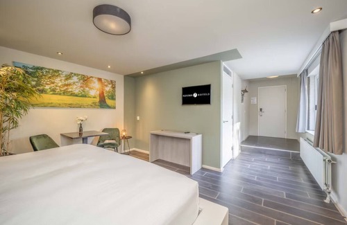 Waalwijk Hotel | Unwind & Explore: Perfect Family Retreat near Beekse Bergen Zoo