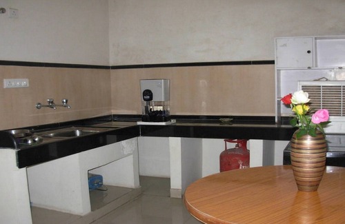Adarsh Nagar House | Unwind in a Plush Bungalow