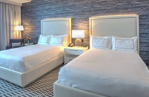 Central Beach Hotel | Unwind in Style: Ocean View Balcony, Pool, Close to Beach & Las Olas Boulevard