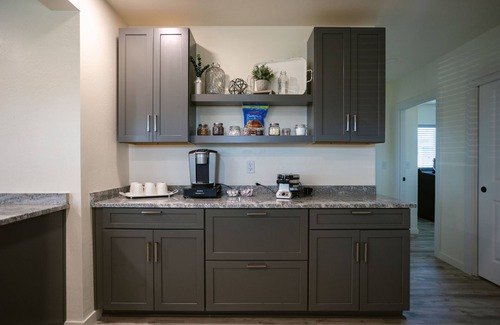 Eagle Point House | Unwind in this stylish, fully remodeled farmhouse with mountain views and a private hot tub
