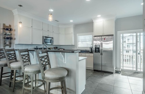 Scotch Bonnet Soundside House | UnWine on the Line #130-Soundfront w/Dock, Community Pool, Dog-Friendly!