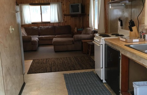 Athelstane Cabin | Up North Cabin Retreat - Rivers, Lakes, ATV/Snowmobile Trails Await Your Arrival
