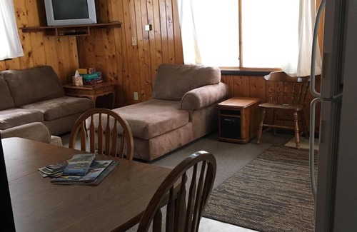 Athelstane Cabin | Up North Cabin Retreat - Rivers, Lakes, ATV/Snowmobile Trails Await Your Arrival