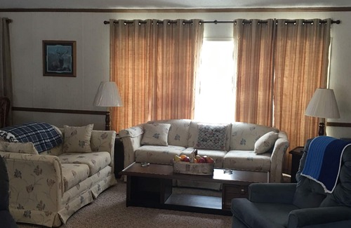 Indian River House | Up-North retreat in the heart of beautiful Indian River, MI