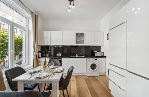 Innenhafen Apartment | Up to 4 people close to the center