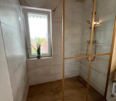 Emden Apartment | Up Wuljke19 neu renovierte Unterkunft inkl.PKW Stellplatz