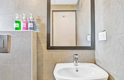 Kanathur Hotel | UPAR Hotels Uthandi ECR
