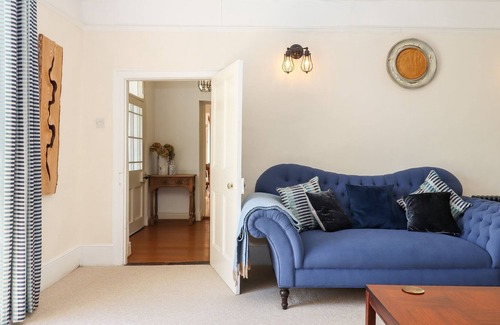 Worlington Cottage | UPCOTT FARM, pet friendly, with hot tub in Morchard Bishop