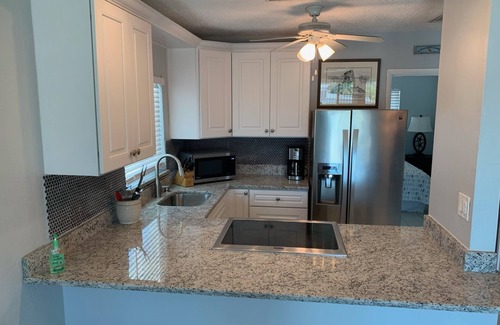 Marathon House | Updated 1 bedroom/1 bathroom canal front duplex