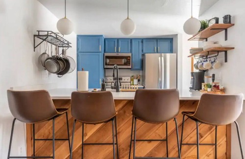 Mammoth Lakes Condo | Updated 1 bedroom with bunks near Mammoth Creek, bike paths, & free shuttle!