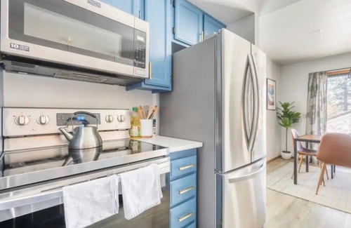 Mammoth Lakes Condo | Updated 1 bedroom with bunks near Mammoth Creek, bike paths, & free shuttle!