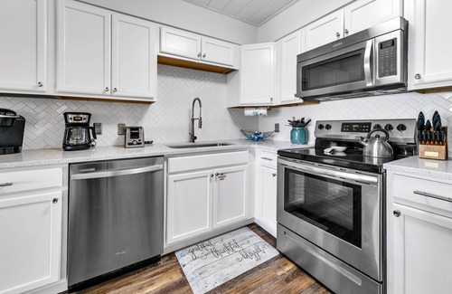 Fort Walton Beach - Destin Condo | Updated 2-Bedroom with Loft ~ Beach Front Condo In the Heart of Destin!