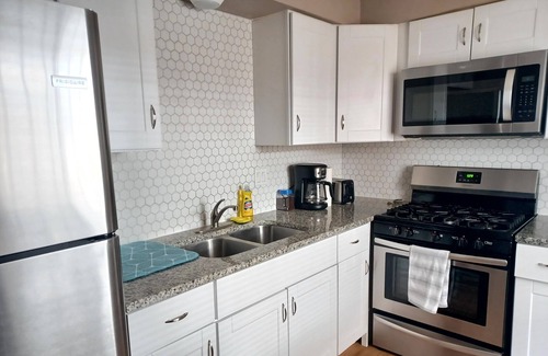 Albuquerque Apartment | Updated 2br close hospitals/I-25/airport/Nob Hill/center/restos 04