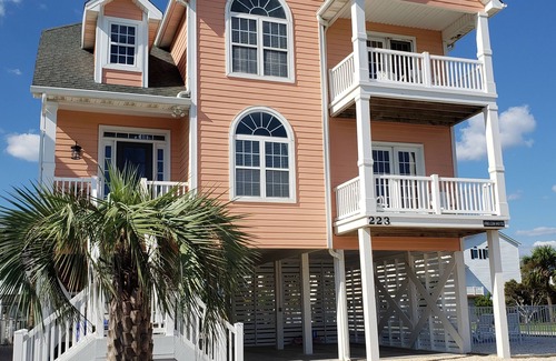 Ocean Isle Beach House | Updated, 4BR, Sleeps 12, Pool, 1 Min Walk to Beach, Highly Rated for Cleanliness