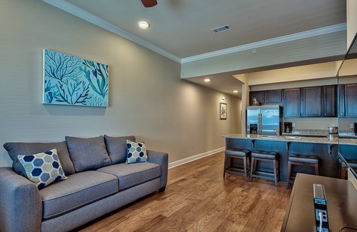 Miramar Beach Condo | Updated Alerio Condo Across from Beach! Near Pool, Hot Tub, Private Balcony.