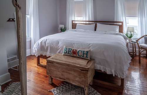Lewes House | UPDATED BEACH COTTAGE CLOSE TO LEWES BEACH!