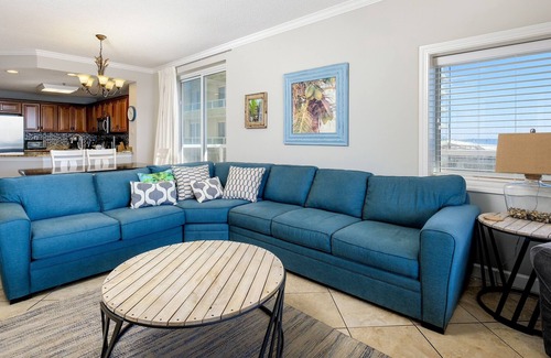 Orange Beach Condo | Updated Beachfront 3/3 Corner Unit - Low density building - Indoor/outdoor pool