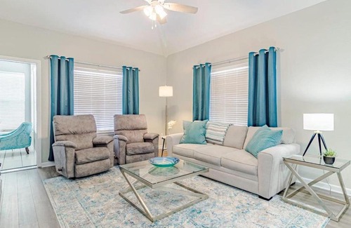 Branson Apartment | Updated Branson Condo Penthouse on Thousand Hills Golf course with Views and close to 76