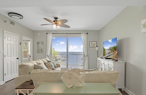 Fort Morgan Condo | Updated condo in Fort Morgan, boat slip and pool