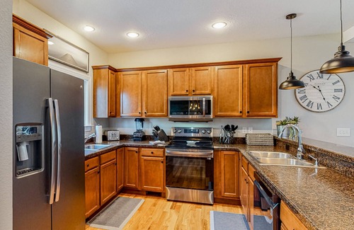 Kill Devil Hills House | Updated dog-friendly home near the beach with game room, deck, w/d, and AC