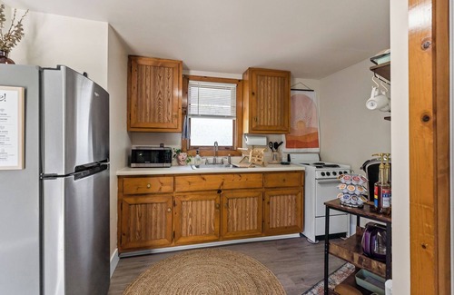 Roosevelt Park Apartment | Updated, Dog Friendly Guest Suite - Central Location!