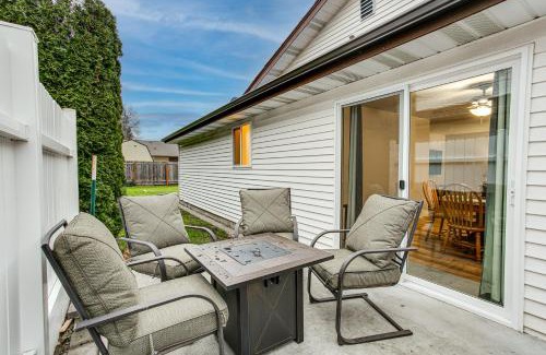 Enumclaw House | Updated Duplex Home Less Than 1 Mi to Downtown Enumclaw!