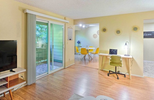Federal Way Condo | Updated Federal Way Retreat, Pet Friendly!