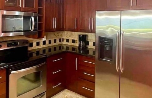 Antoneys Cay Apartment | Updated ground floor villa