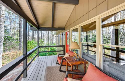 Highlands House | Updated Highlands Cottage with Deck and Fireplace!