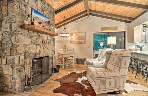 Highlands House | Updated Highlands Cottage with Deck and Fireplace!