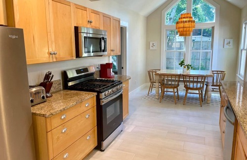 Downtown Historic District House | Updated Historic Family Home Dogs ok Walk to Town Easy Parking