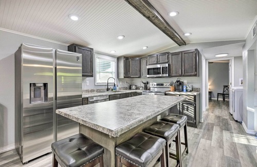 Manattee Road Cottage | Updated Home Near Manatee Springs State Park!