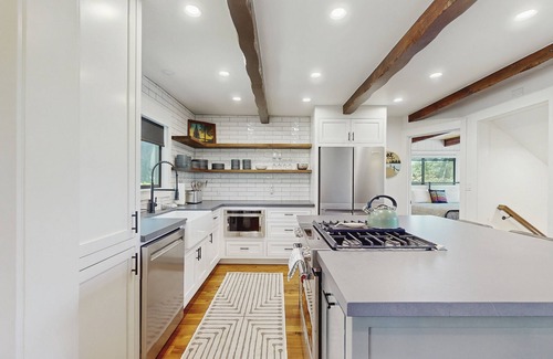 Lake Arrowhead House | Updated Lake View Home w/Fireplace, Gas Grill, & AC - Close to Lake - Dogs ok