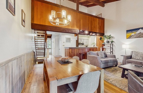 South Lake Tahoe Condo | Updated Lakeland Village Condo w/Fireplace, Pool & Private Beach