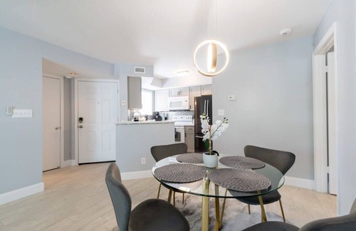 Ocean Side Village Condo | Updated Luxury Condo Close to Beach-Island Club