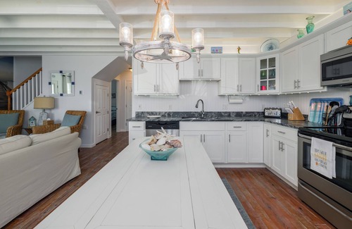 Rehoboth by the Sea House | Updated Ocean Block House Pet Friendly House