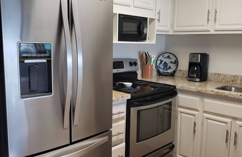 Honokowai Condo | Updated Ocean View 2br/2ba Oceanfront Condo with Sand Beach