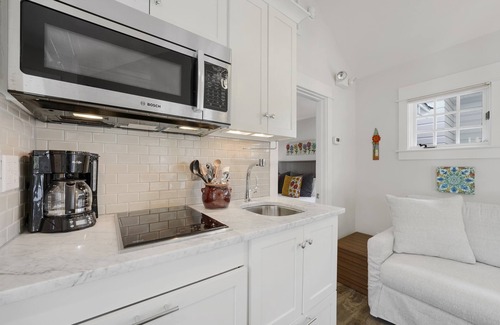 Seaside Cottage | Updated, One Level, 1 BD Cottage in Seaside, FL, Sleeps 4 + 2 Adult Bikes!