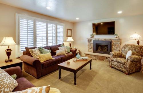 Taylorsville Apartment | Updated Ranch Apartment with Deck - 9 Mi to Downtown